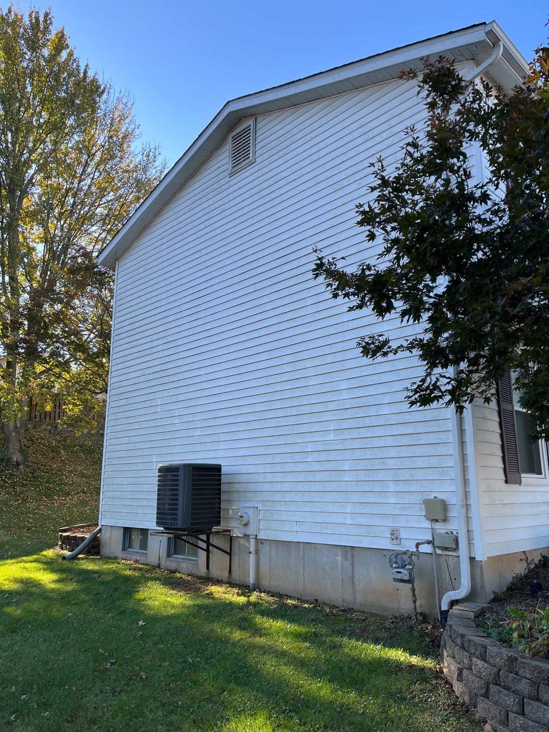 Florissants House Shines Again Thanks to the Magic/Wizardry of Pressure Washing by Dr. Wash Wizard!