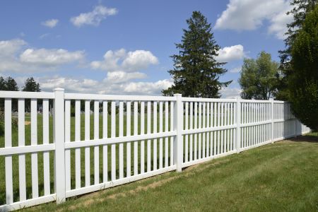 Vinyl & Wood Fence Cleaning